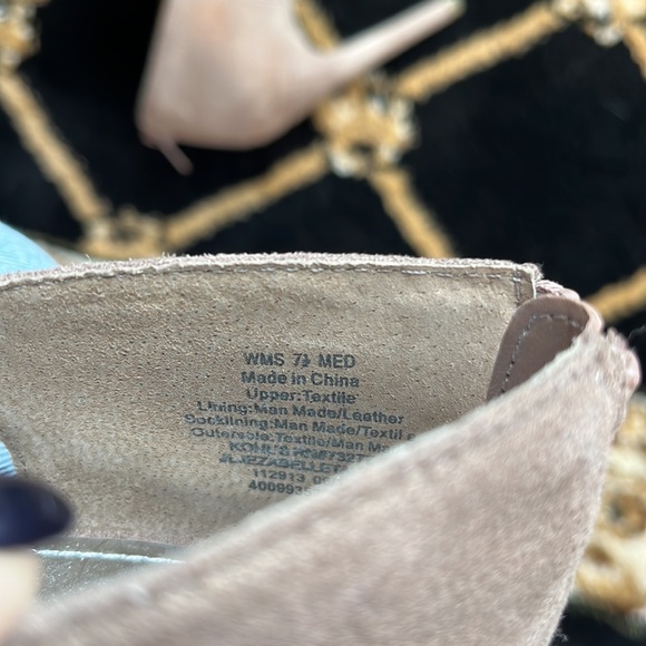 Jennifer Lopez Peep Toe Shoe Booties With Gunmetal Metallic Stones Size 7 1/2 - Picture 11 of 17